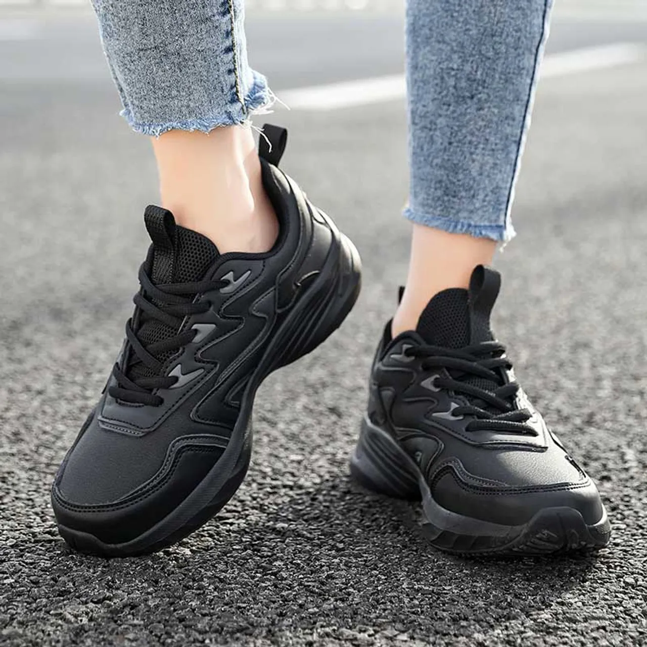 Black thread accents casual shoe sneaker