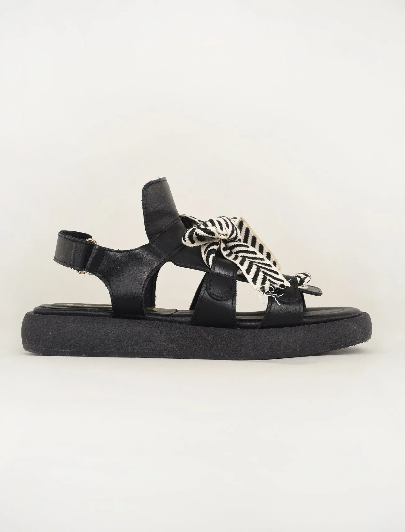 Bowlace Sandal, Black