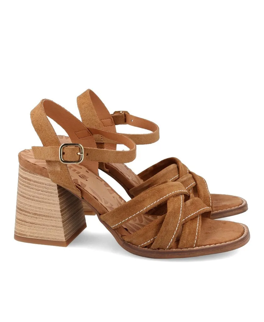 Mustang Fleur 50549 Brown sandals with heel