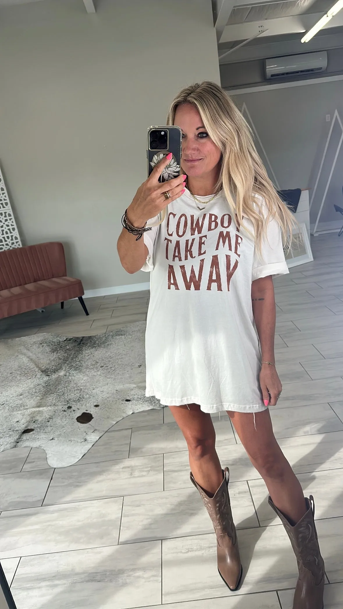 THE OC COWBOY TAKE ME AWAY GRAPHIC WOMEN'S GRAPHIC TEE | VINTAGE WHITE